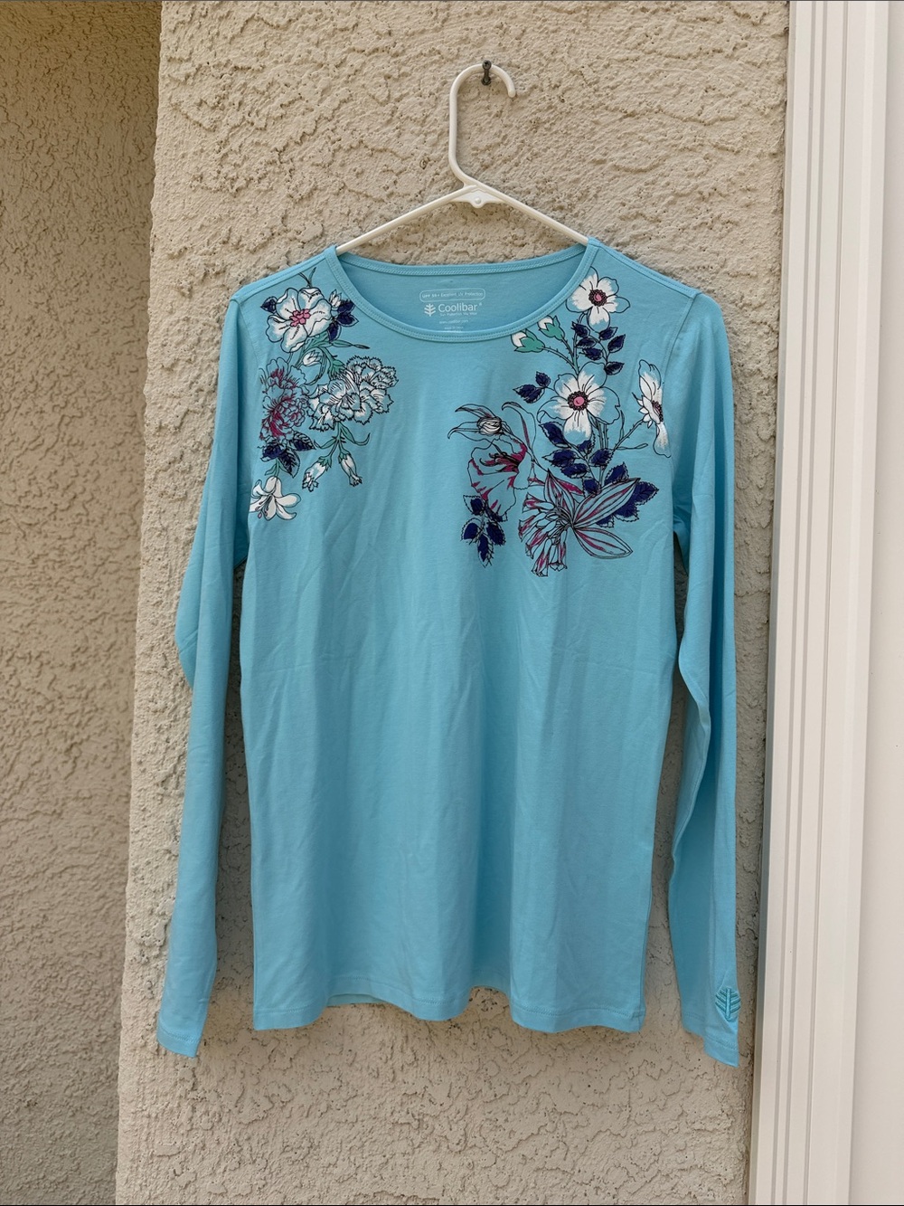 Coolibar Women's Morada Everyday L/S Graphic Shirt Light Blue Size S